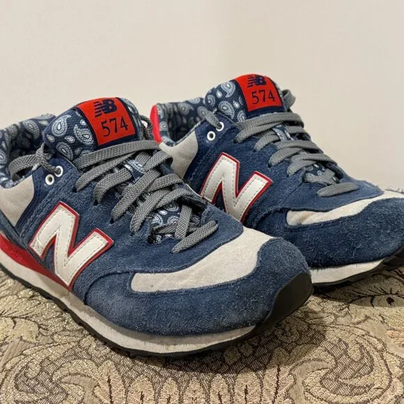 9.5 Paisley 574 blue suede. Lightly used. - Picture 6 of 10